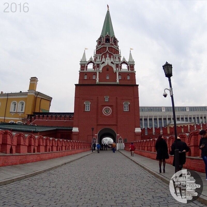 Троицкий мост москва кремль